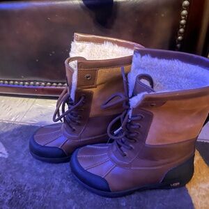 UGG kids butte boot